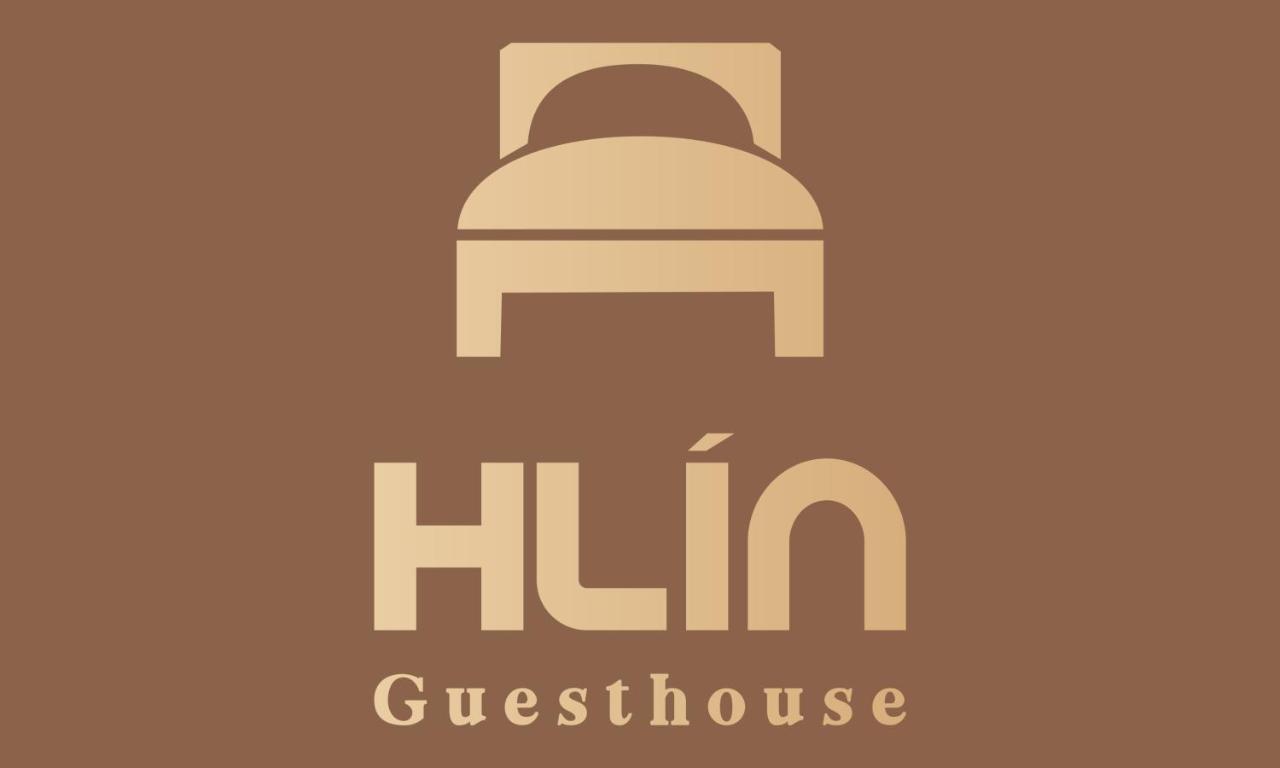Hlin Guesthouse Varmahlid  Extérieur photo
